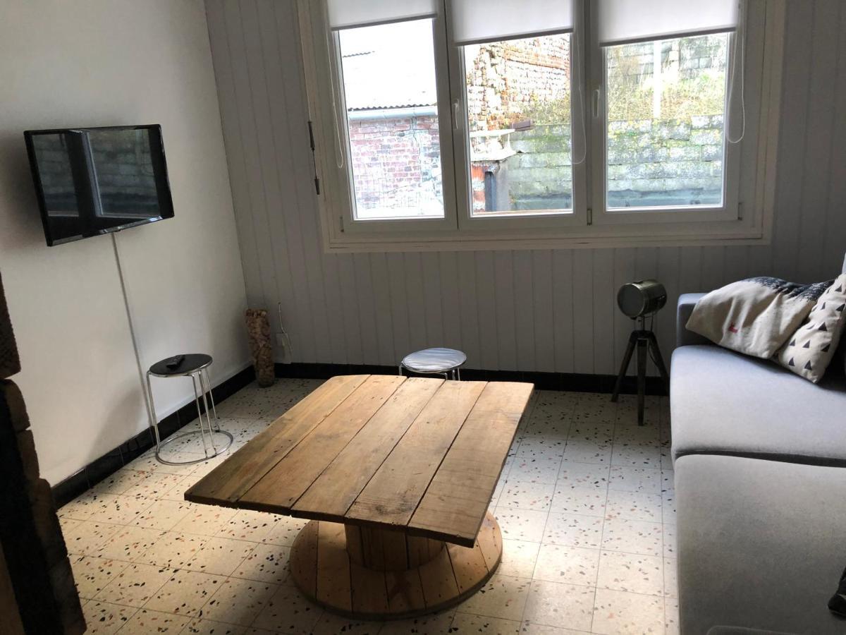 Coquelicot Industriel Apartment